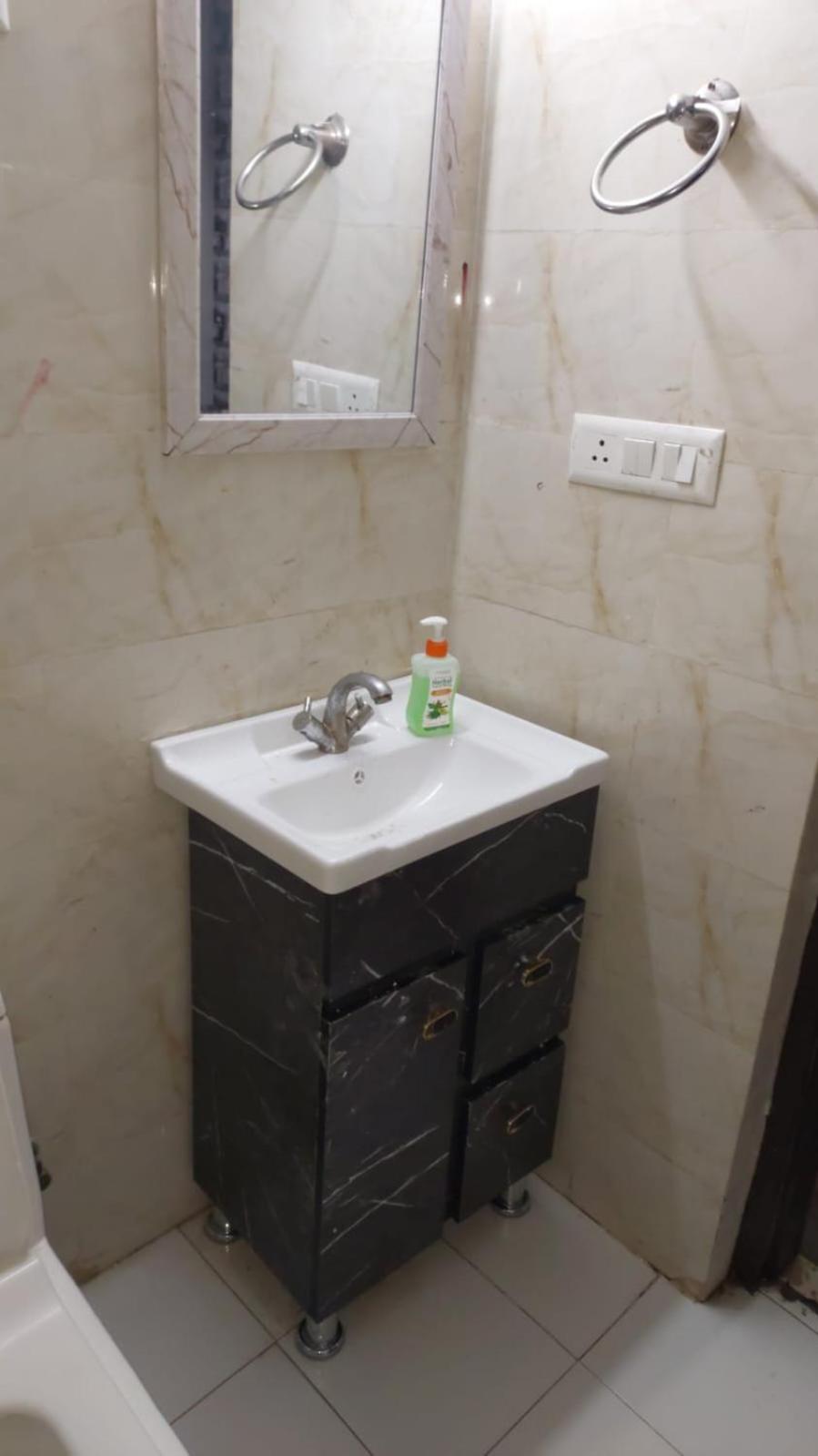 Sector143 Near Advant Office-2Bhk-Society-55" Smart Tv,10" Mattress-Spacious-Party,Couple,Family,Wfo Employes And Nri Friendly Place With Kitchen ,Living Room ,Near Candor Techspace,Advant It Park And Oxygen144 Center Noida Exterior foto